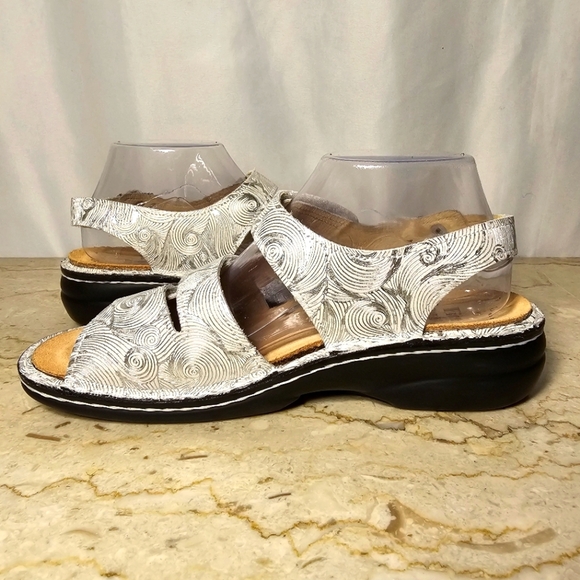 Finn Comfort Womens Silver Metallic Swirl Leather Sandals Size EU 40/US 9-9.5 - Picture 4 of 12